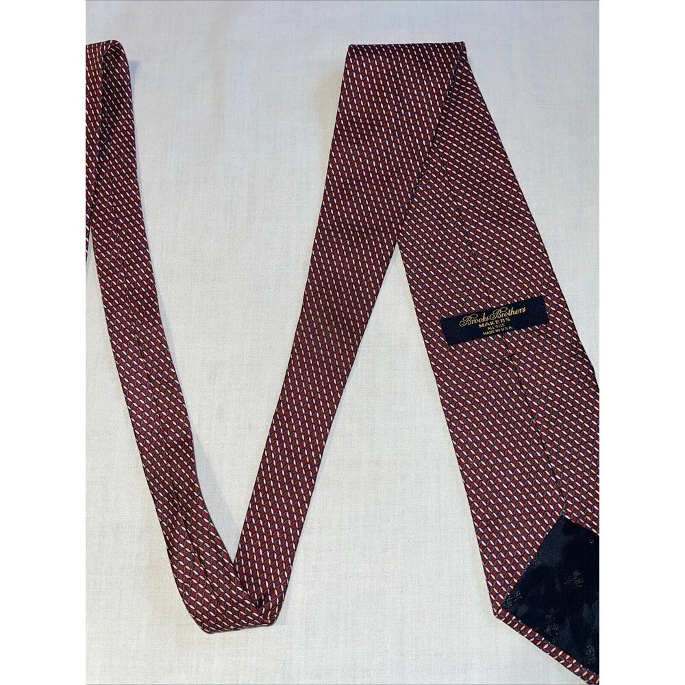 Brooks Brothers Makers Men’s Dress Tie Size 57” Red Striped Silk Business Formal